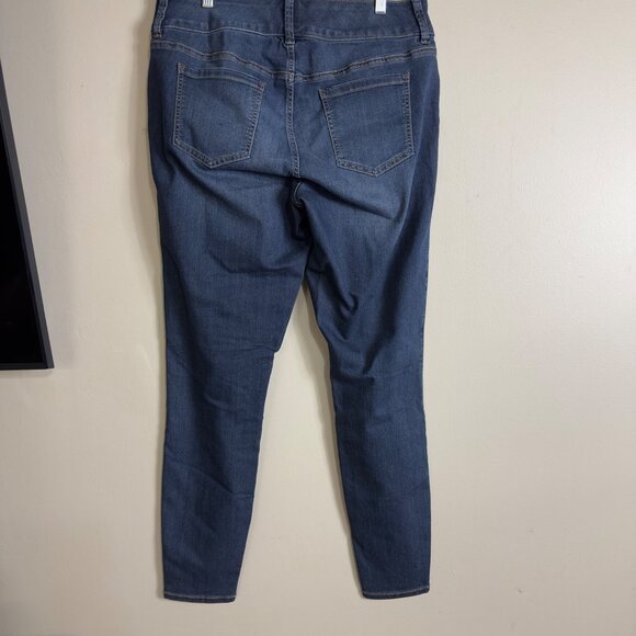 Torrid denim 16 jeggings euc - Picture 5 of 9